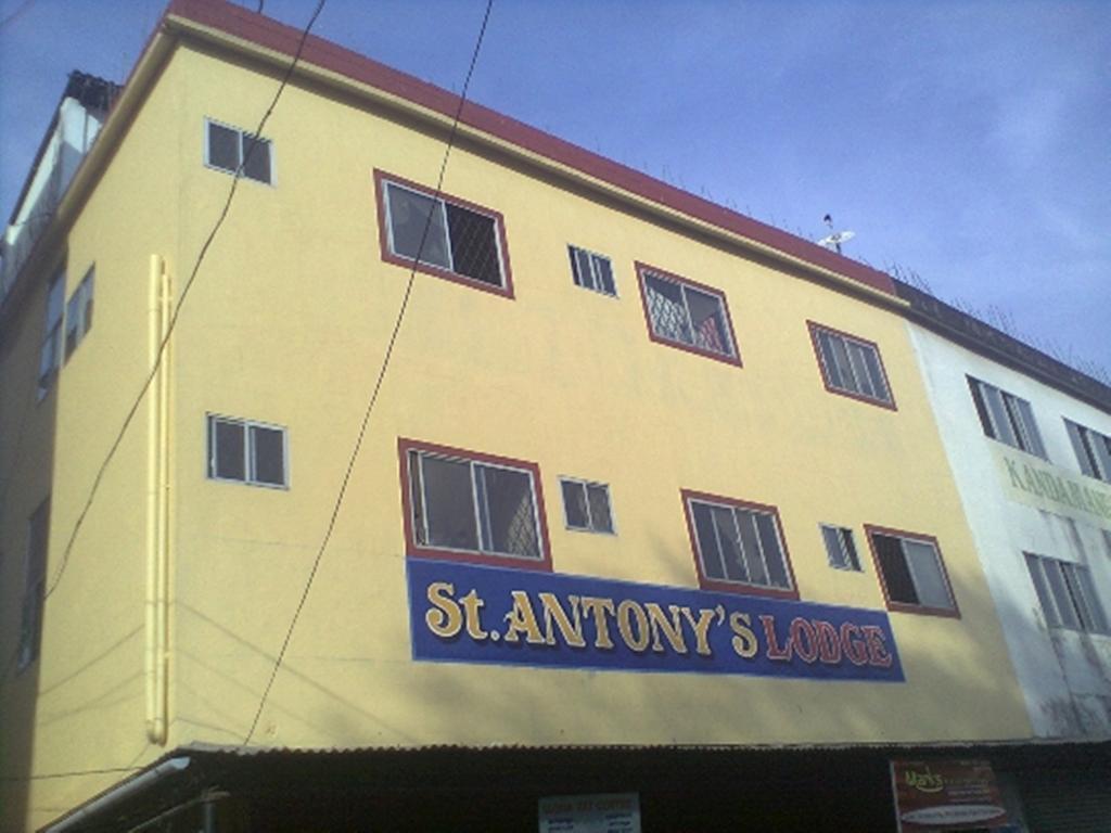 St. Antonys Lodge Kochi Exterior foto