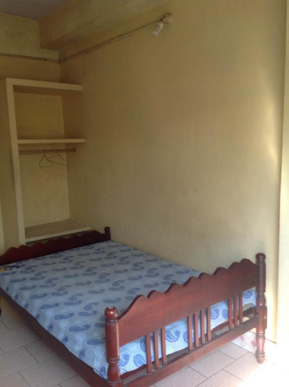 St. Antonys Lodge Kochi Zimmer foto