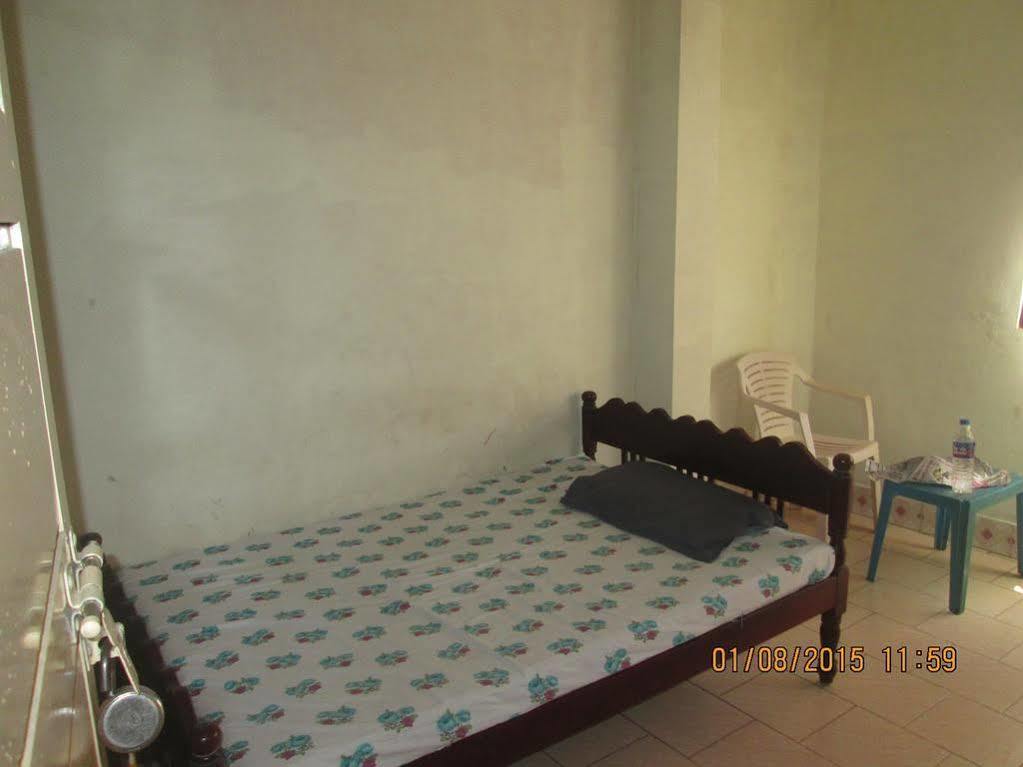 St. Antonys Lodge Kochi Exterior foto